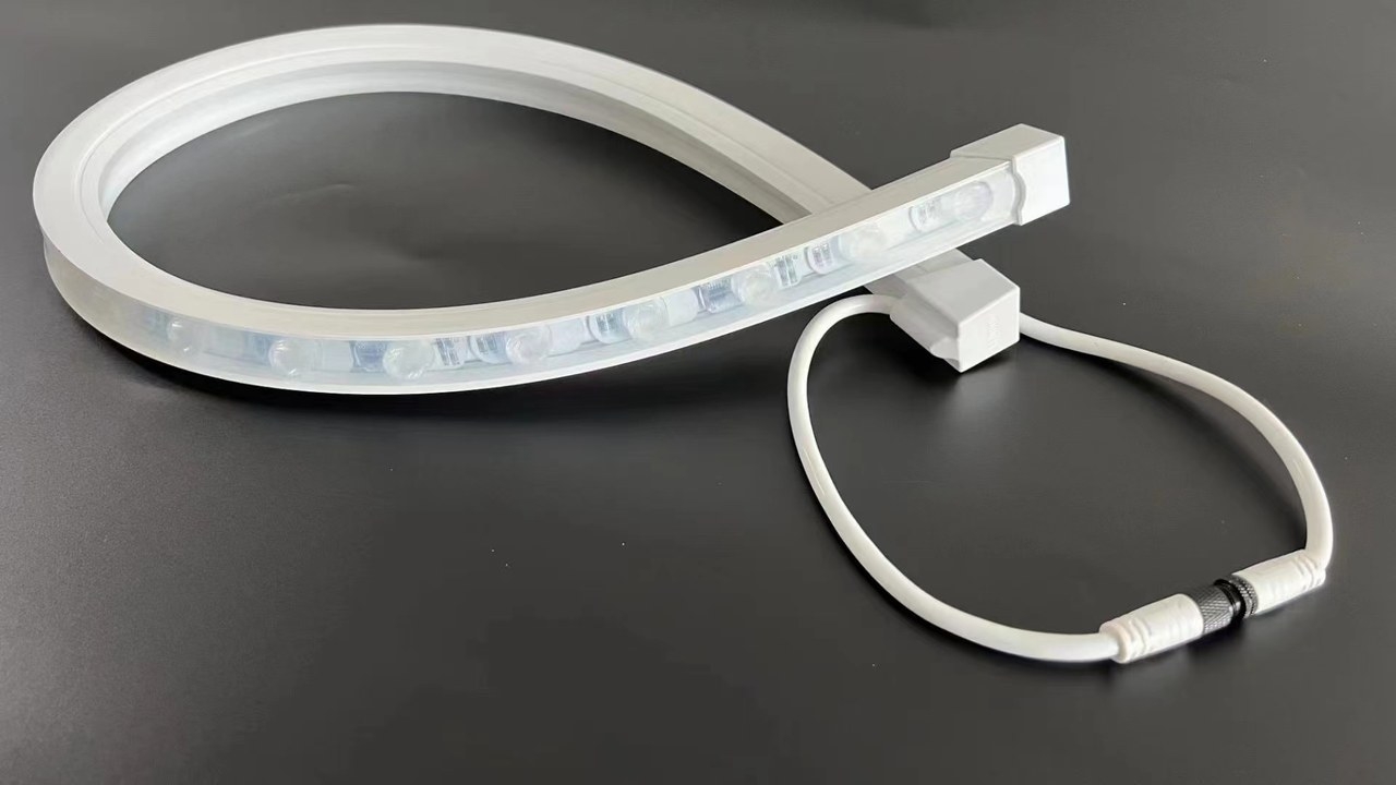 曦韵照明灯具灯体与光源特写 曦韵照明灯具灯体与光源特写